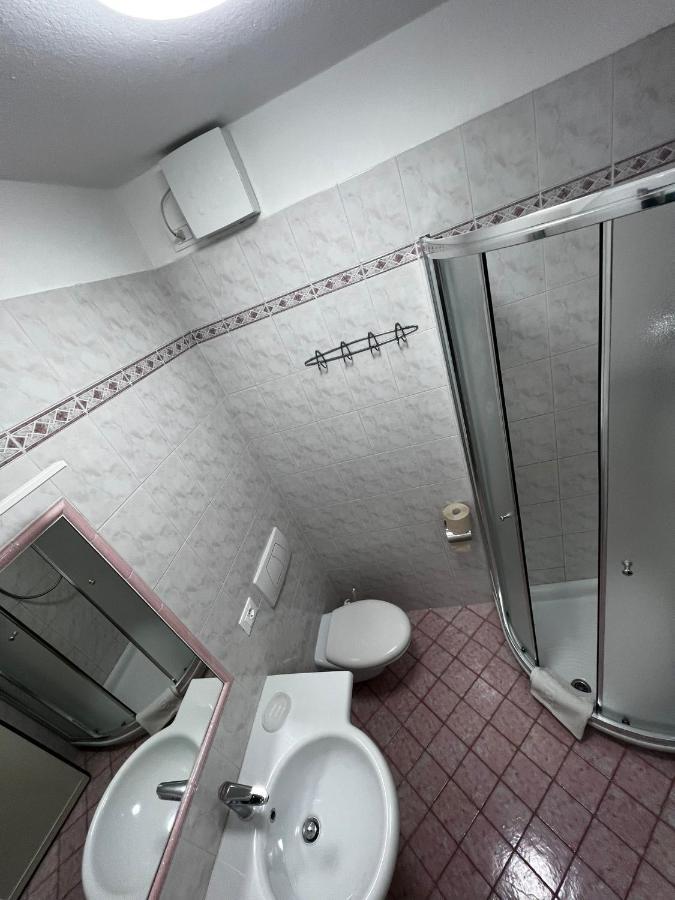 Apartment Cornicello With Pool By Glam Bardolino Dış mekan fotoğraf