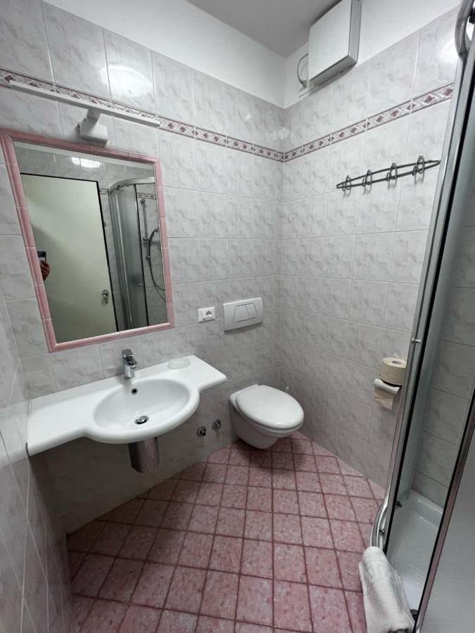 Apartment Cornicello With Pool By Glam Bardolino Dış mekan fotoğraf